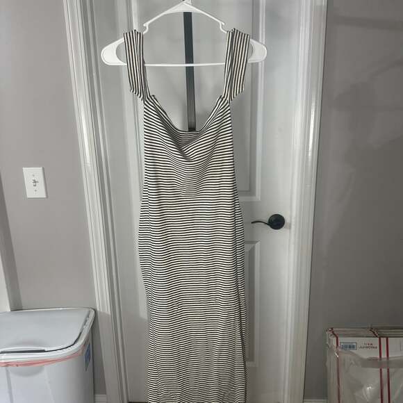 Urban Outfitters Striped Square-Neck Knit Midi Dress Black Motif - Picture 1 of 3